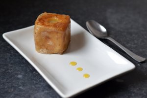 Photo de la recette Cubes de pomme croustillants au caramel salé envoyée par le cuisinier