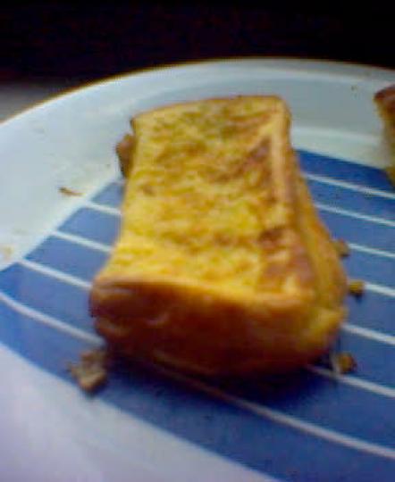 Photo pour la recette Toasts aux oeufs au fromage envoyée par 